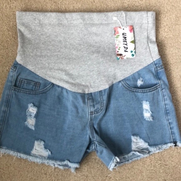 NWT Maternity Distressed Jean Shorts - Picture 1 of 4
